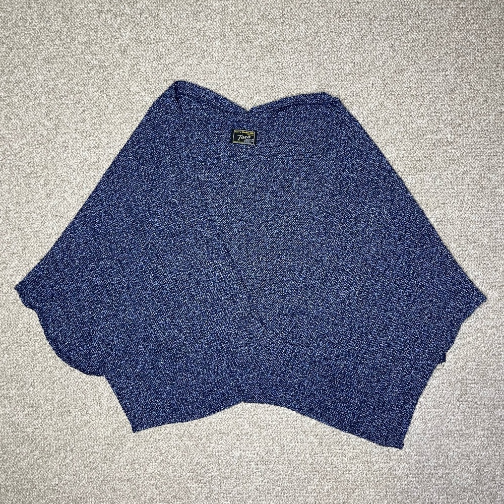 Kerry Woollen Mills merino wool wrap - Picture 2 of 6